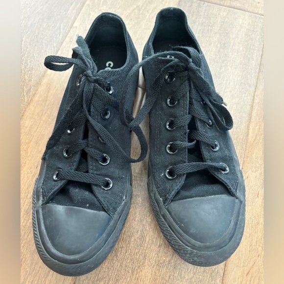 Converse - Picture 3 of 6